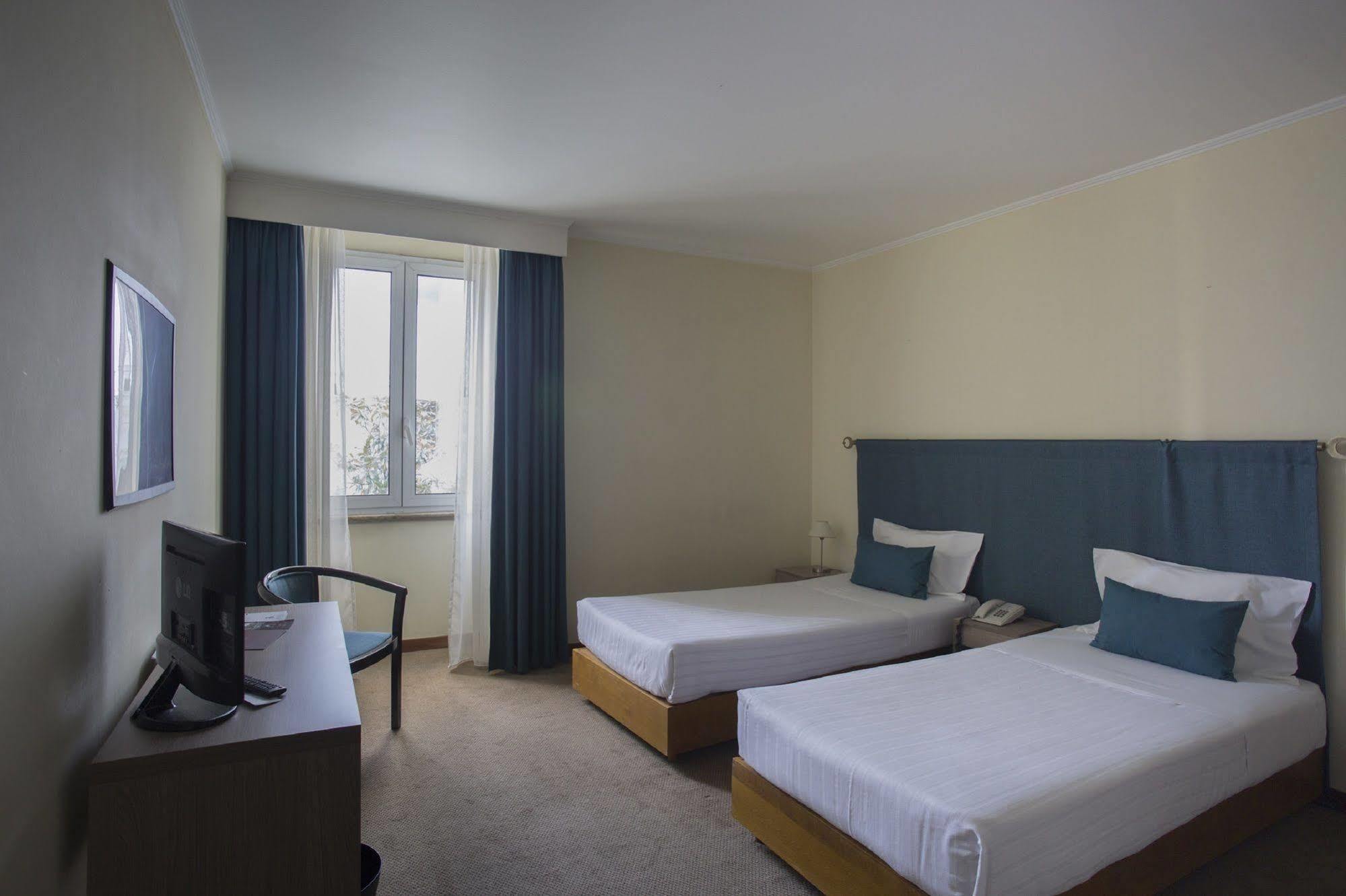 Ever Lisboa City Center Hotel Exterior photo